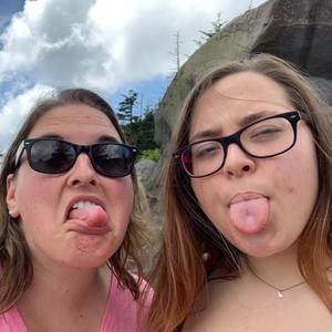 Meet your Posher, Pam